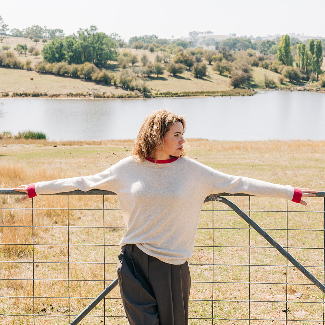 Oatmeal with Bright Pink Contrast Swing