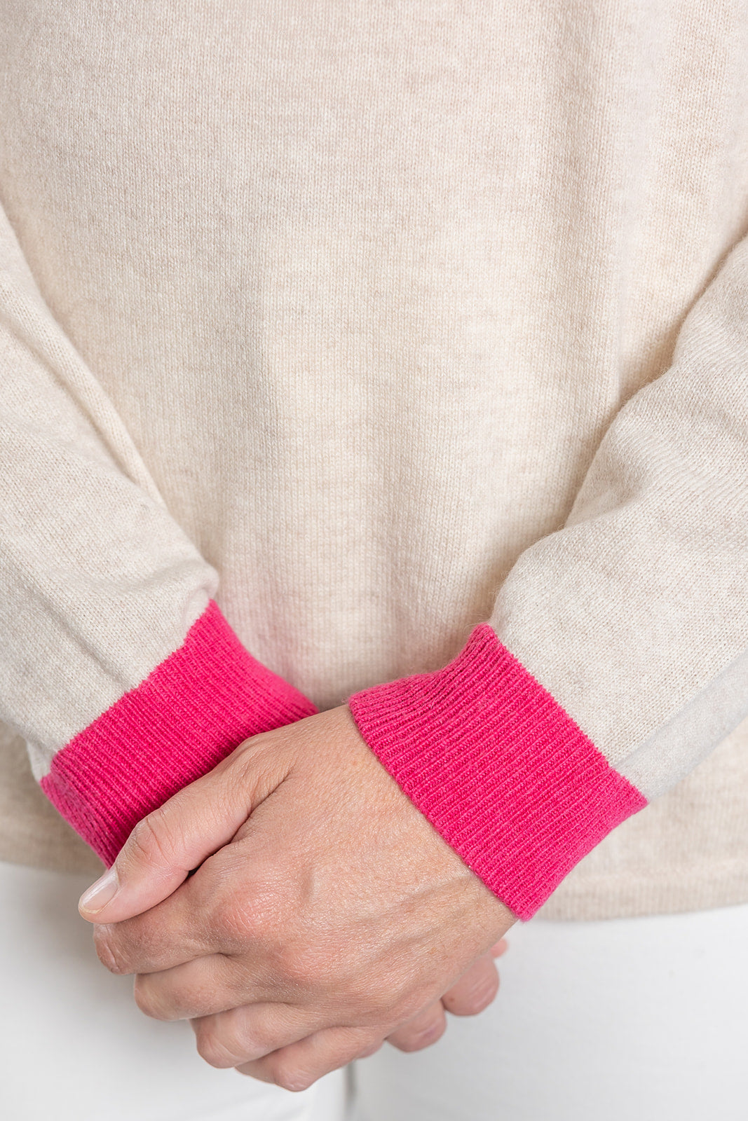 Oatmeal with Bright Pink Contrast Swing