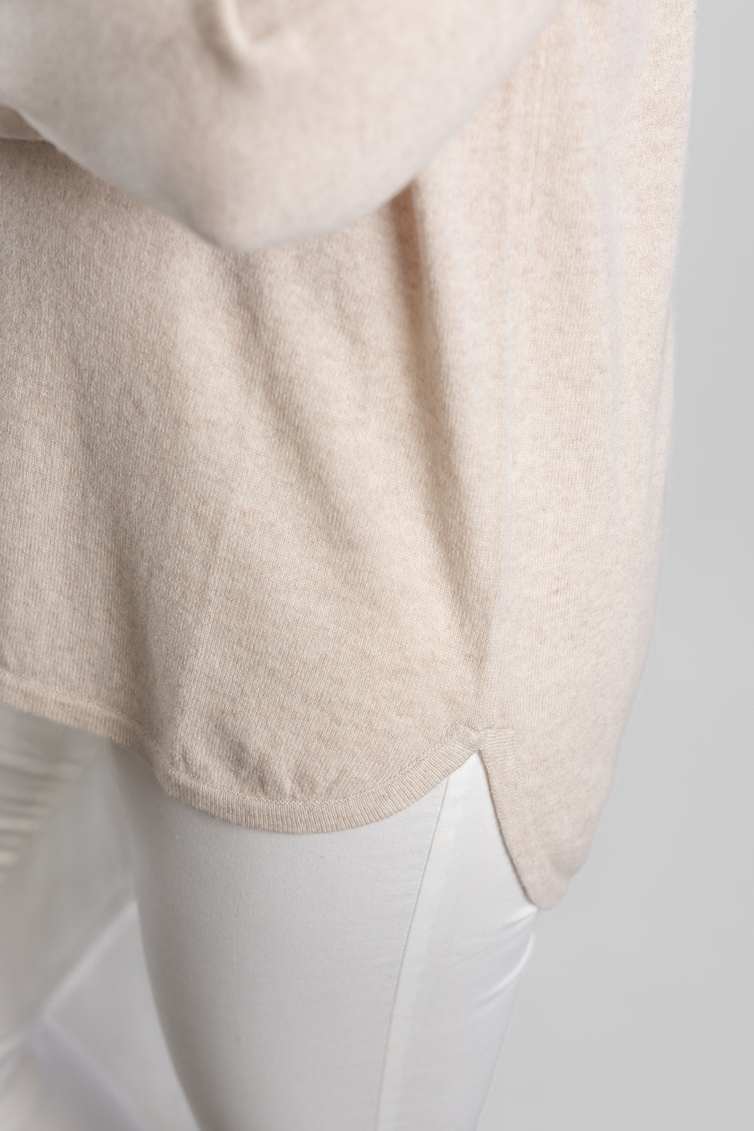 Oatmeal with Bright Green Contrast Swing